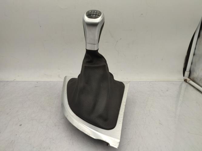 Pommeau de vitesses BMW SERIE 1 E87 PHASE 2 Diesel