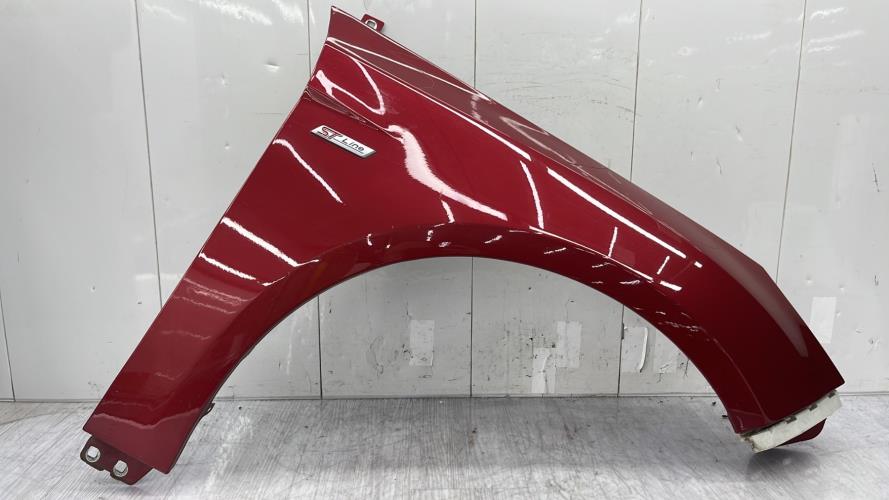 Aile avant droit FORD FOCUS 3 PHASE 2 Essence