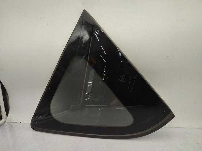 Custode arriere droit TOYOTA RAV4 3 PHASE 1 Diesel