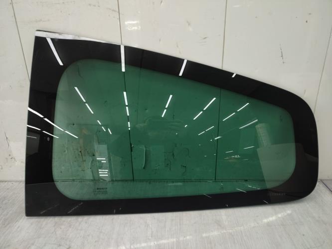 Custode arriere gauche RENAULT CLIO 3 PHASE 1 Essence