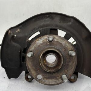 Fusee avant gauche TOYOTA VERSO PHASE 1 Diesel