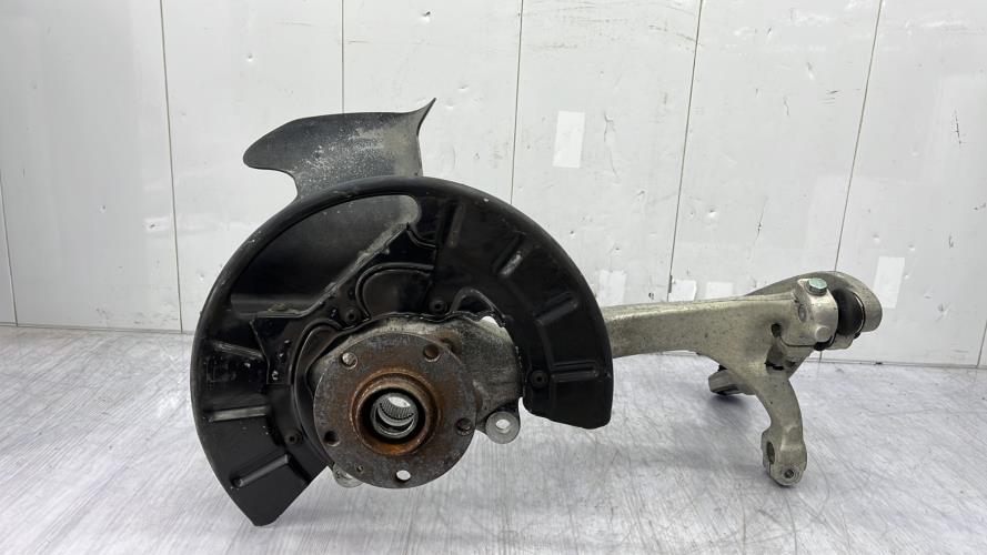 Fusee avant gauche VOLKSWAGEN PHAETON PHASE 1 Diesel