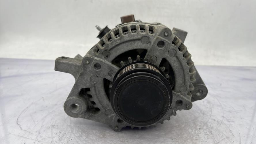 Alternateur TOYOTA AURIS 1 PHASE 2 Essence