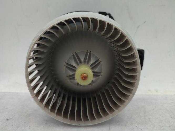 Ventilateur chauffage TOYOTA YARIS 3 PHASE 2 Essence