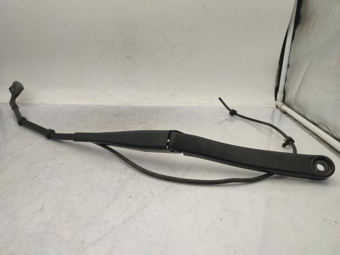 Bras essuie glace avant droit TESLA MODEL 3 5YJ3 Electricité