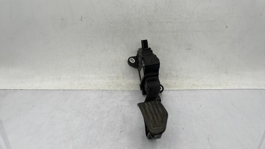 Pedale d'accelerateur TOYOTA YARIS 3 PHASE 2 Essence