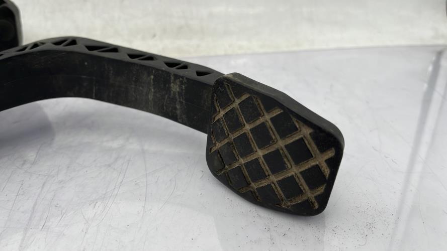 Pedale d'embrayage VOLKSWAGEN GOLF PLUS PHASE 2 Diesel