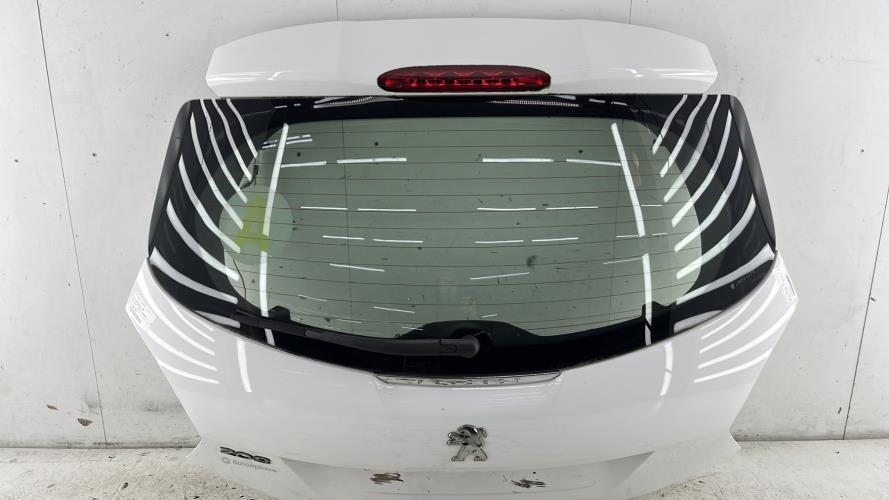 Malle/Hayon arriere PEUGEOT 208 1 PHASE 2 Essence