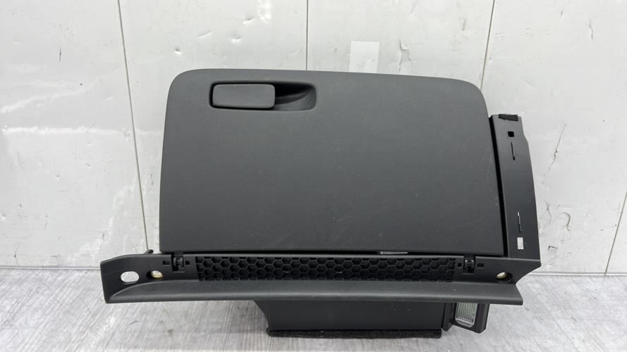 Boite a gants AUDI A1 1 SPORTBACK PHASE 2 Essence