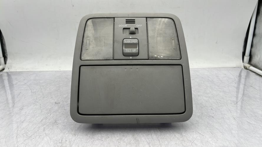 Eclairage de plafonnier TOYOTA RAV4 3 PHASE 1 Diesel