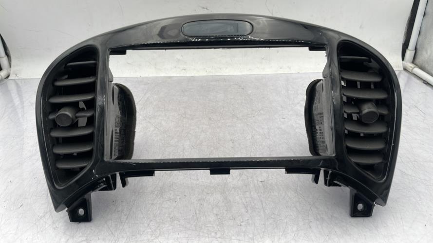 Aerateur tableau de bord NISSAN JUKE 1 PHASE 2 Diesel