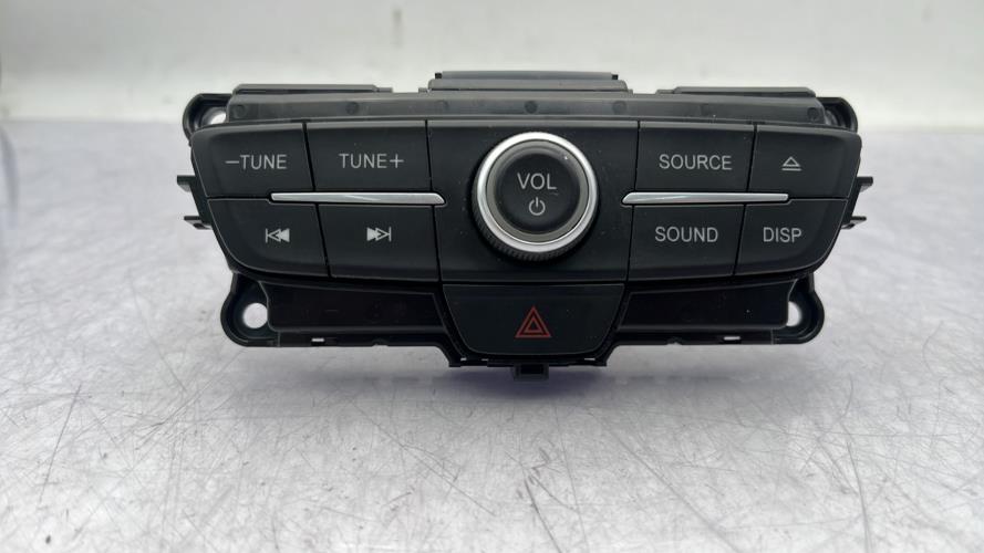 Commande autoradio FORD FOCUS 3 PHASE 2 Essence