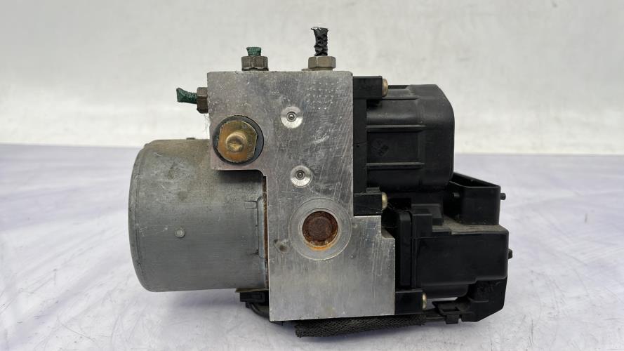 Bloc ABS (freins anti-blocage) RENAULT CLIO 2 PHASE 1 Essence
