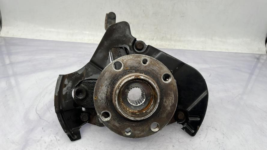 Fusee avant droit FORD KA 2 PHASE 2 Essence