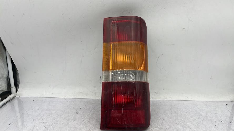 Feu arriere principal droit (feux) FORD COURIER 3 PHASE 1 Diesel