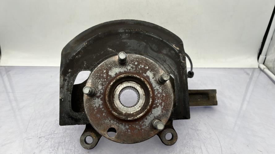 Fusee avant droit NISSAN QASHQAI 1 PHASE 1 Diesel