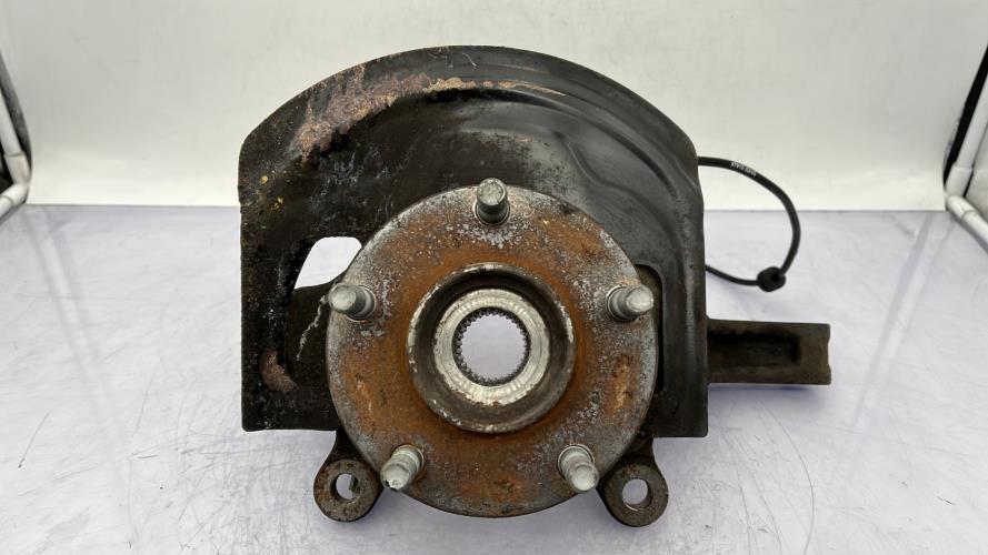 Fusee avant droit NISSAN QASHQAI 1 PHASE 1 Diesel