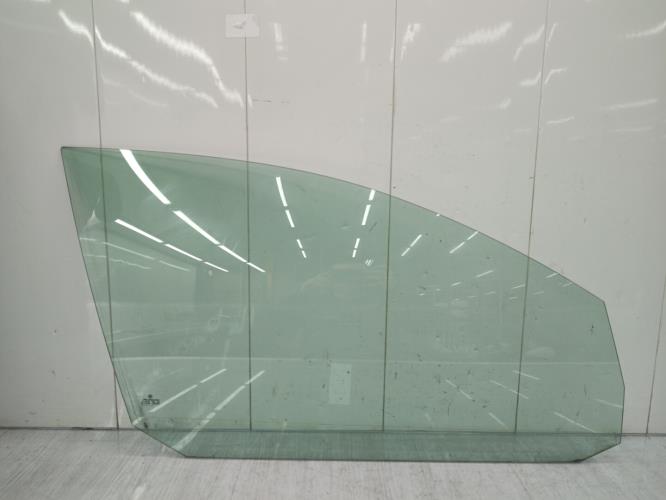 Vitre avant droit VOLKSWAGEN GOLF 5 Diesel