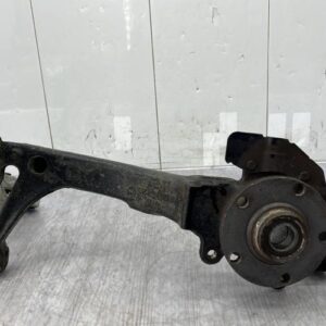 Fusee avant droit AUDI A4 1 PHASE 1 Diesel