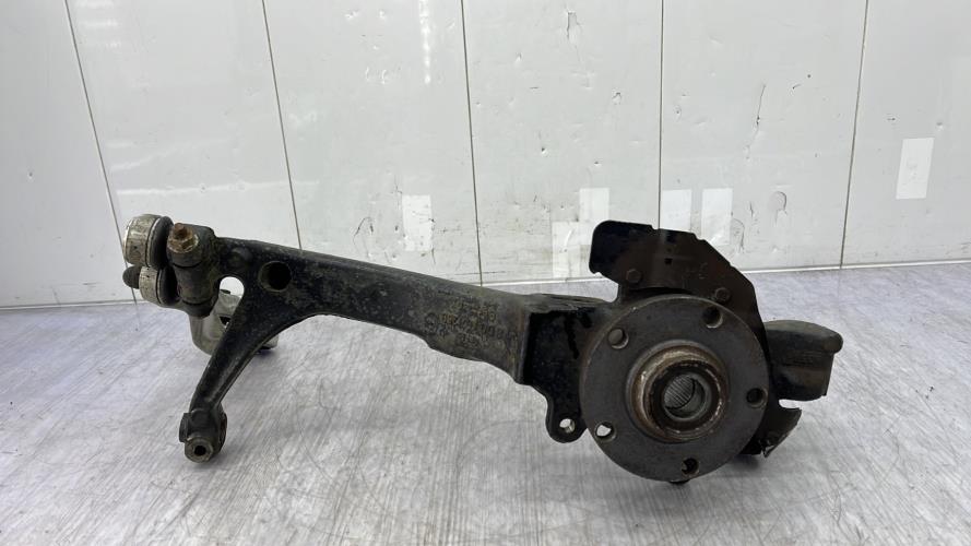 Fusee avant droit AUDI A4 1 PHASE 1 Diesel