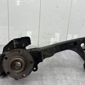 Fusee avant gauche AUDI A4 1 PHASE 1 Diesel