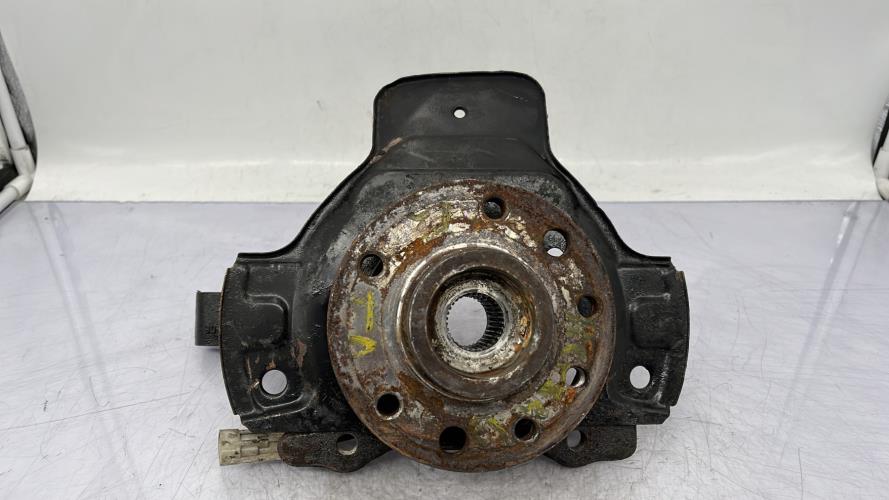 Fusee avant gauche OPEL ASTRA G Diesel