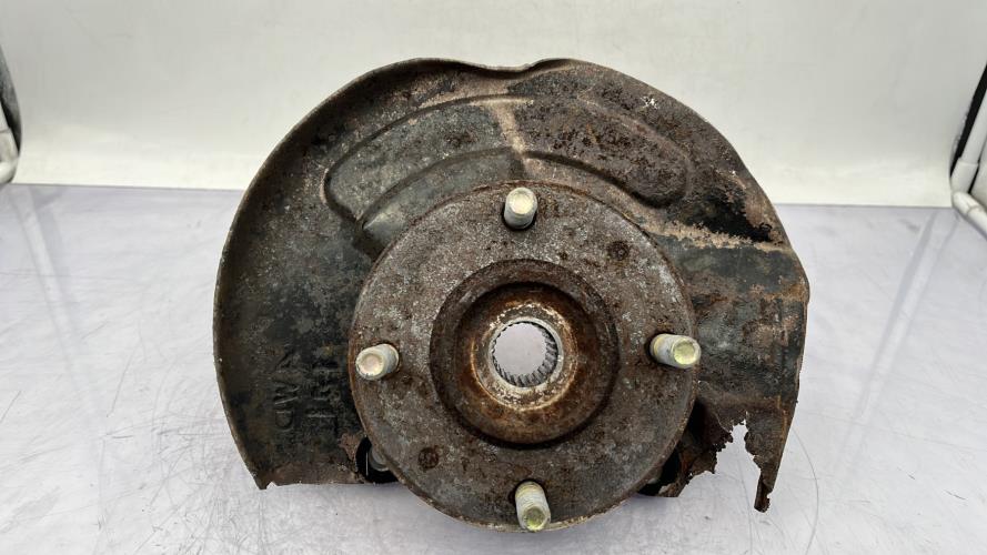 Fusee avant gauche MITSUBISHI LANCER 3 PHASE 2 Essence