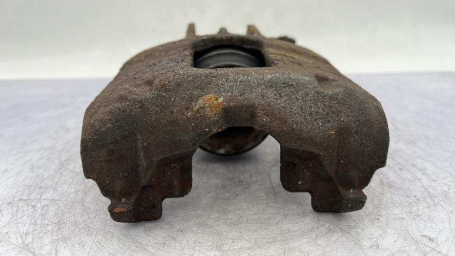 Etrier avant gauche (freinage) FORD FOCUS 1 BREAK Diesel