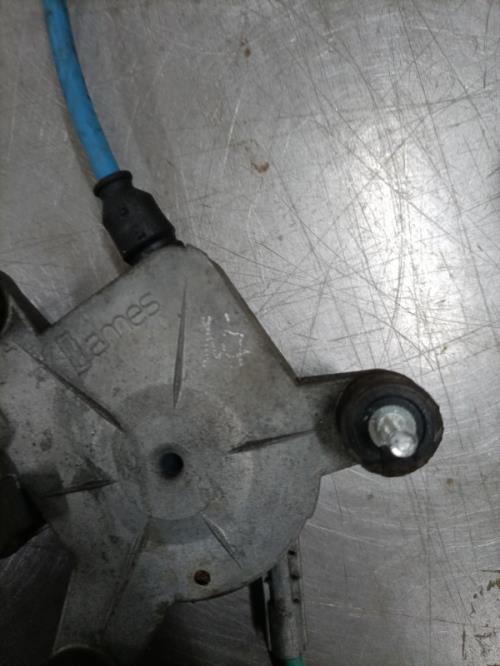 Leve vitre electrique arriere gauche PEUGEOT 406 PHASE 2 BREAK Diesel