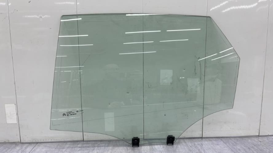 Vitre arriere gauche CITROEN C4 2 PHASE 1 Diesel