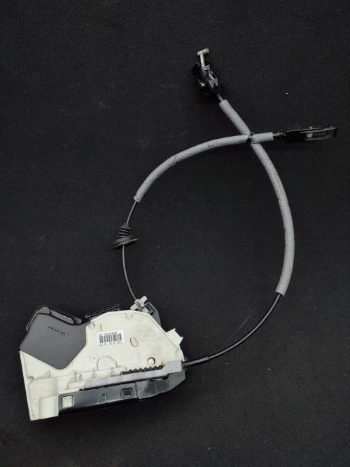 Serrure avant droit VOLKSWAGEN POLO 5 PHASE 1 Diesel