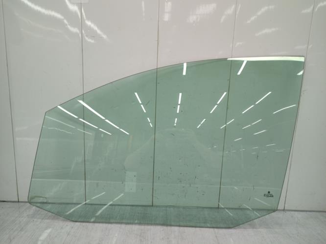 Vitre avant gauche VOLKSWAGEN TOURAN 1 PHASE 1 Diesel