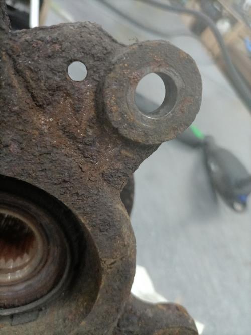 Fusee avant droit RENAULT CLIO 3 PHASE 2 BREAK