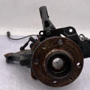 Fusee avant gauche RENAULT CLIO 4 PHASE 1 Diesel