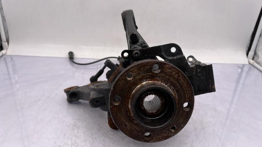 Fusee avant gauche RENAULT CLIO 4 PHASE 1 Diesel