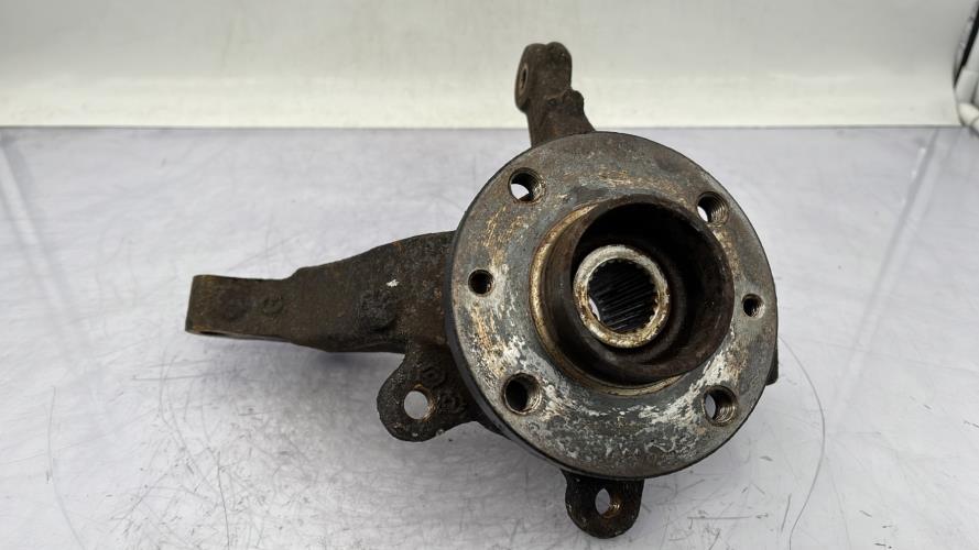 Fusee avant gauche DACIA LOGAN MCV 1 PHASE 1 BREAK Diesel