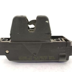 Serrure de coffre RENAULT CLIO 4 PHASE 1 Diesel
