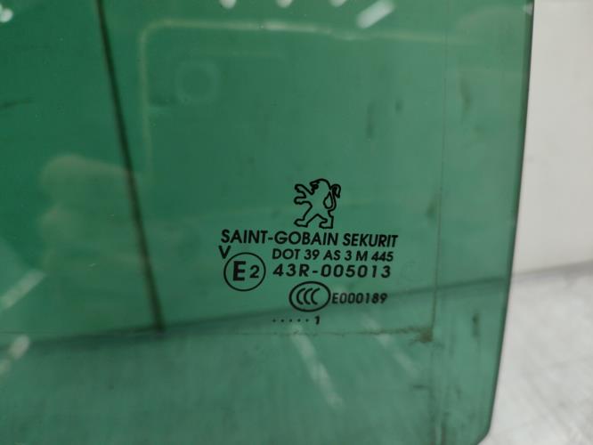 Vitre arriere droit PEUGEOT 3008 1 PHASE 1 Diesel