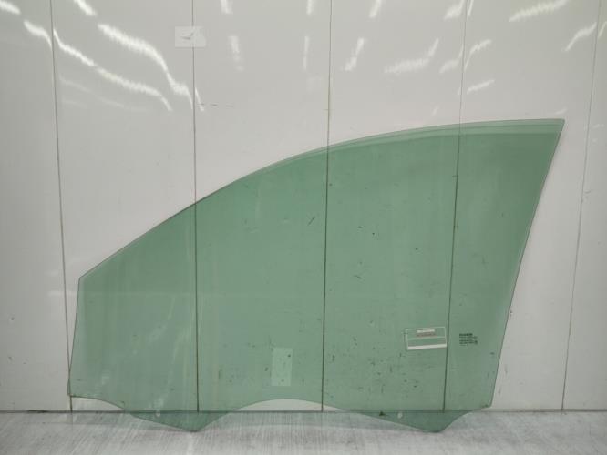 Vitre avant droit RENAULT MEGANE 2 PHASE 1 Essence