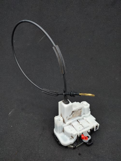 Serrure avant droit FIAT 500 2 CABRIO PHASE 1 Essence