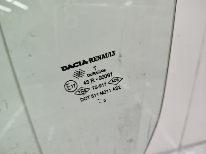 Vitre avant gauche DACIA LOGAN 1 PHASE 1 Essence