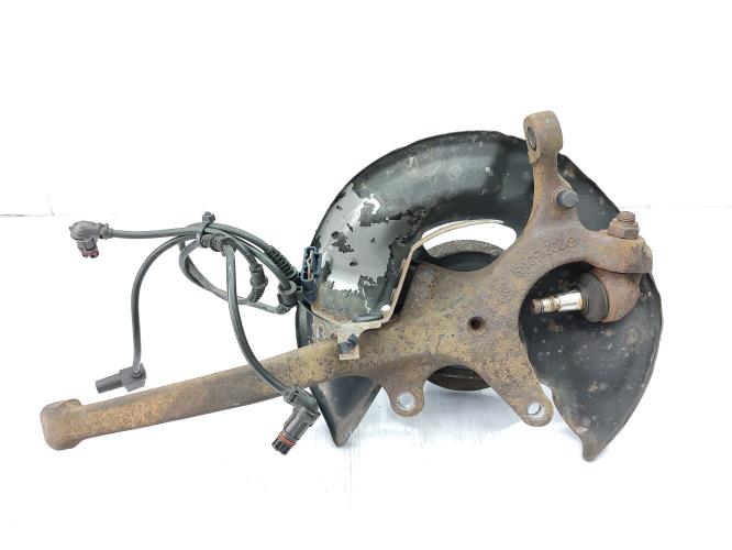 Fusee avant droit MERCEDES CLASSE C 202 PHASE 1 Diesel