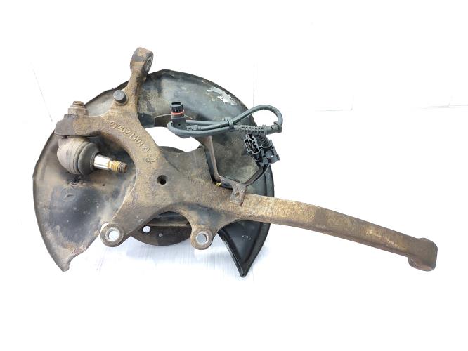 Fusee avant gauche MERCEDES CLASSE C 202 PHASE 1 Diesel