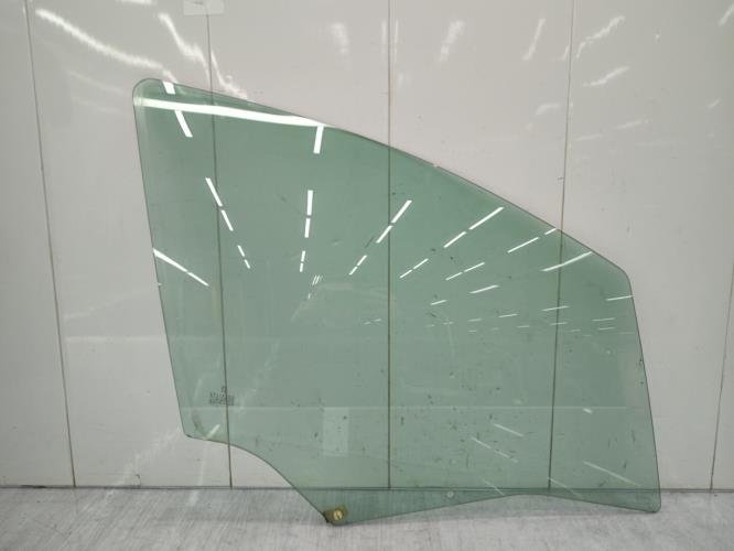 Vitre avant droit PEUGEOT 307 PHASE 1 BREAK Diesel