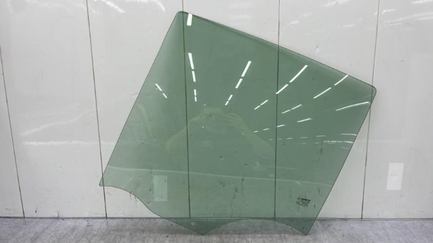 Vitre arriere gauche RENAULT CLIO 3 PHASE 2 BREAK Diesel