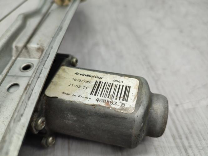 Leve vitre electrique arriere droit RENAULT CLIO 3 PHASE 1 Diesel