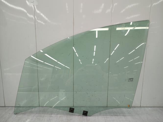 Vitre avant gauche RENAULT CLIO 4 PHASE 1 Diesel