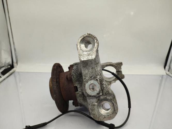 Fusee avant droit BMW SERIE 1 E87 PHASE 2 Diesel