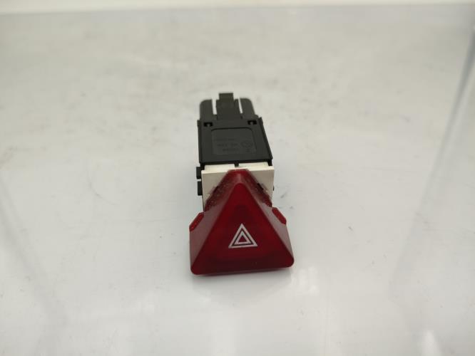 Bouton de warning VOLKSWAGEN TOURAN 2 Diesel