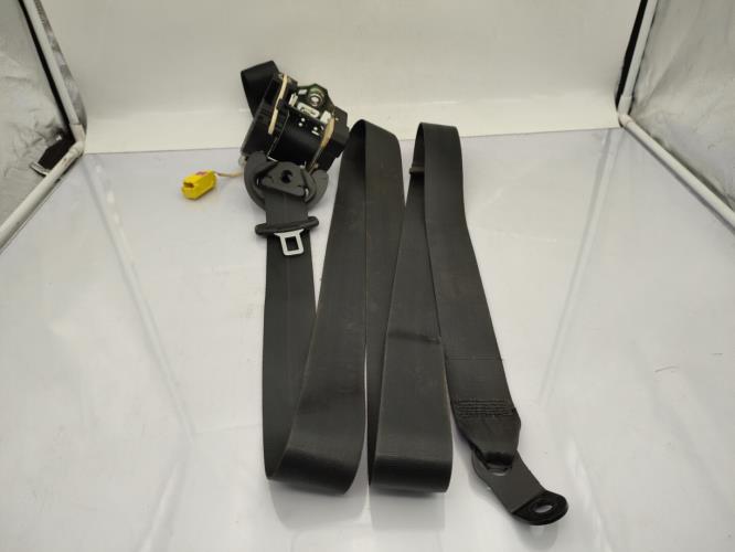 Ceinture avant droit VOLKSWAGEN TOURAN 2 Diesel